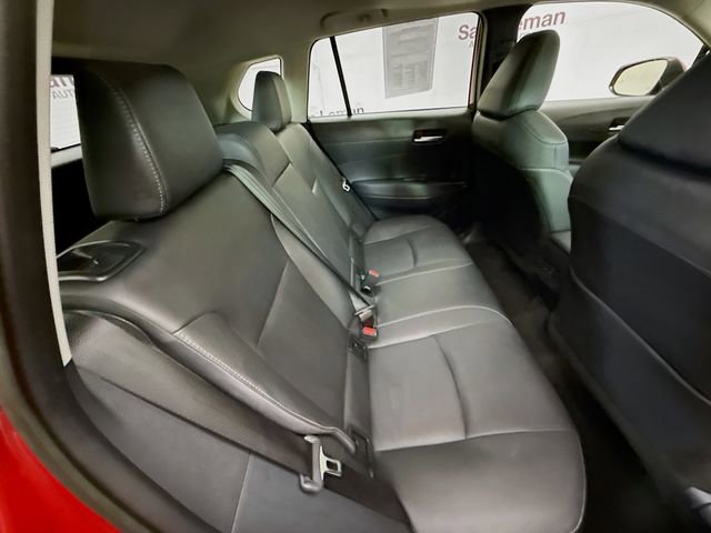 Used 2023 Toyota Corolla Cross XLE w/ Convenience Package FWD image 28
