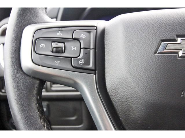 Used 2022 Chevrolet Suburban Z71 w/ Luxury Package image 17