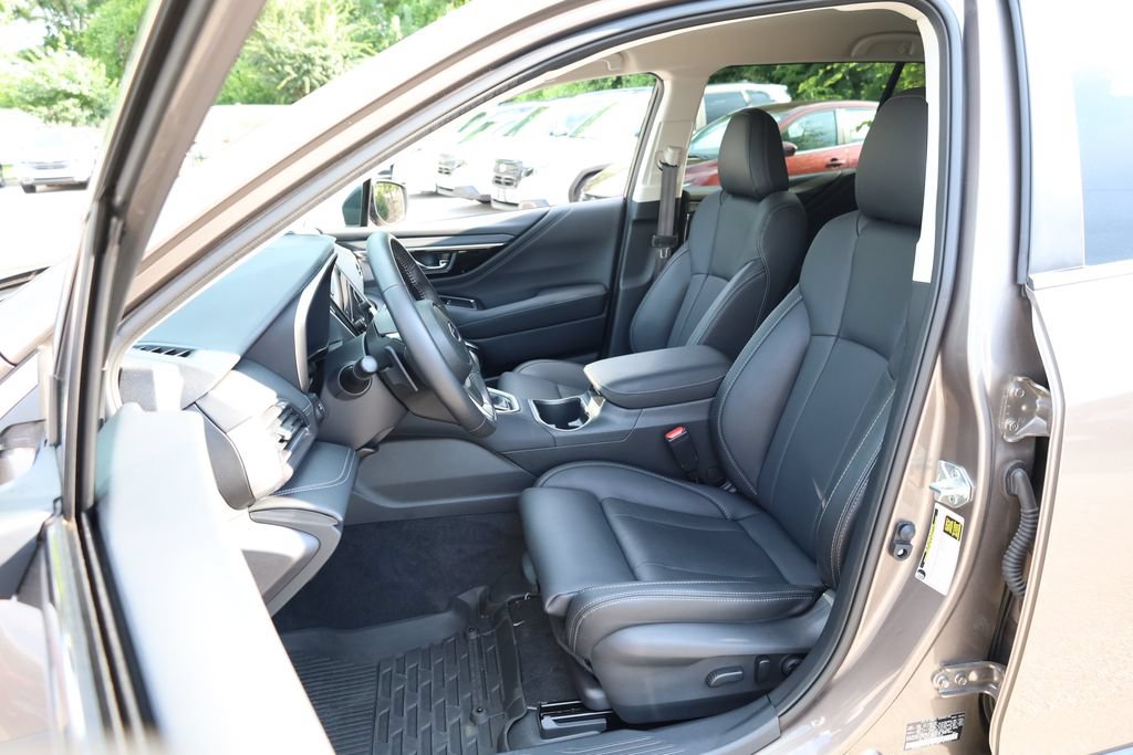Certified 2024 Subaru Outback Limited AWD/4WD image 8