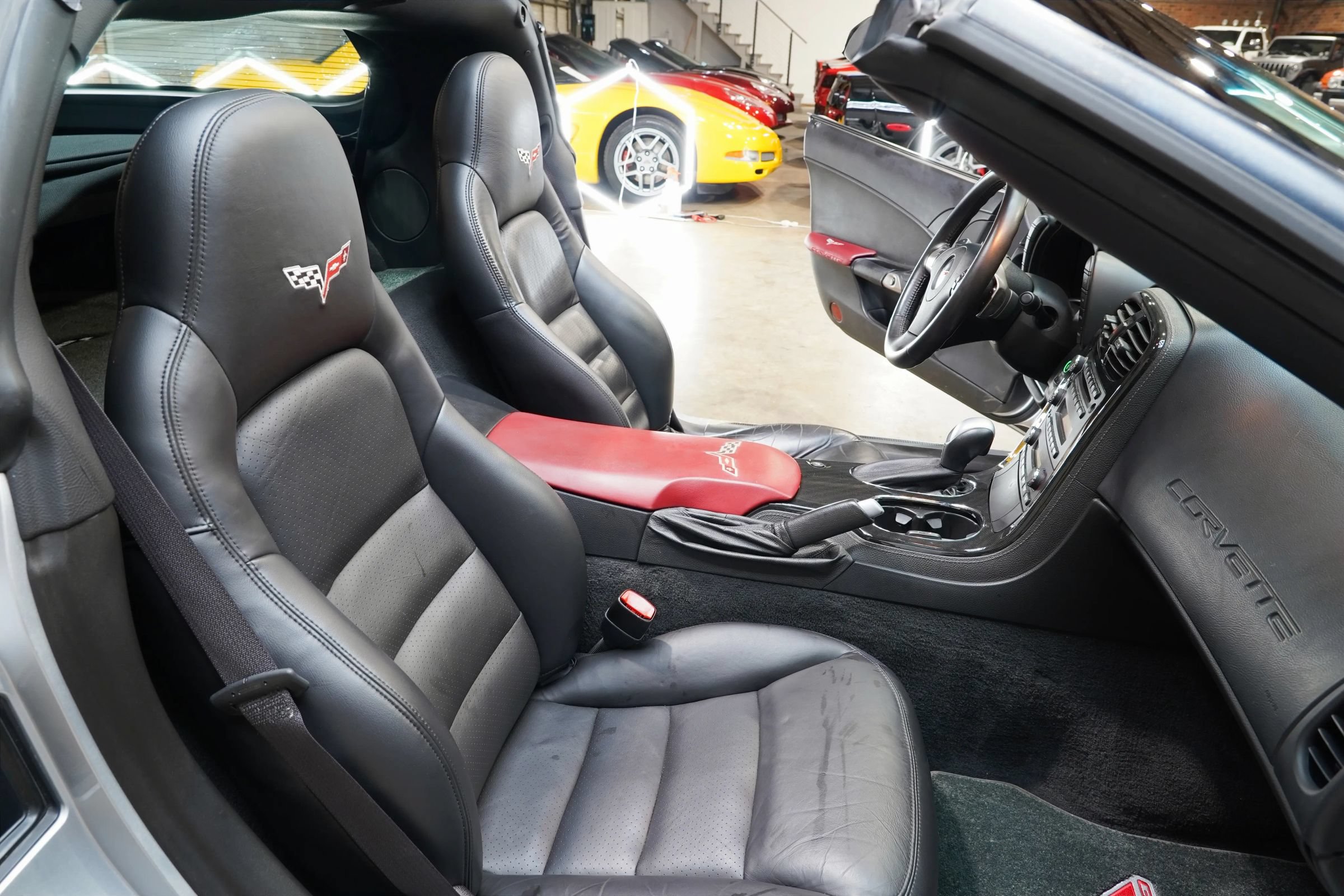 Used 2010 Chevrolet Corvette Grand Sport w/ Preferred Equipment Group RWD image 50