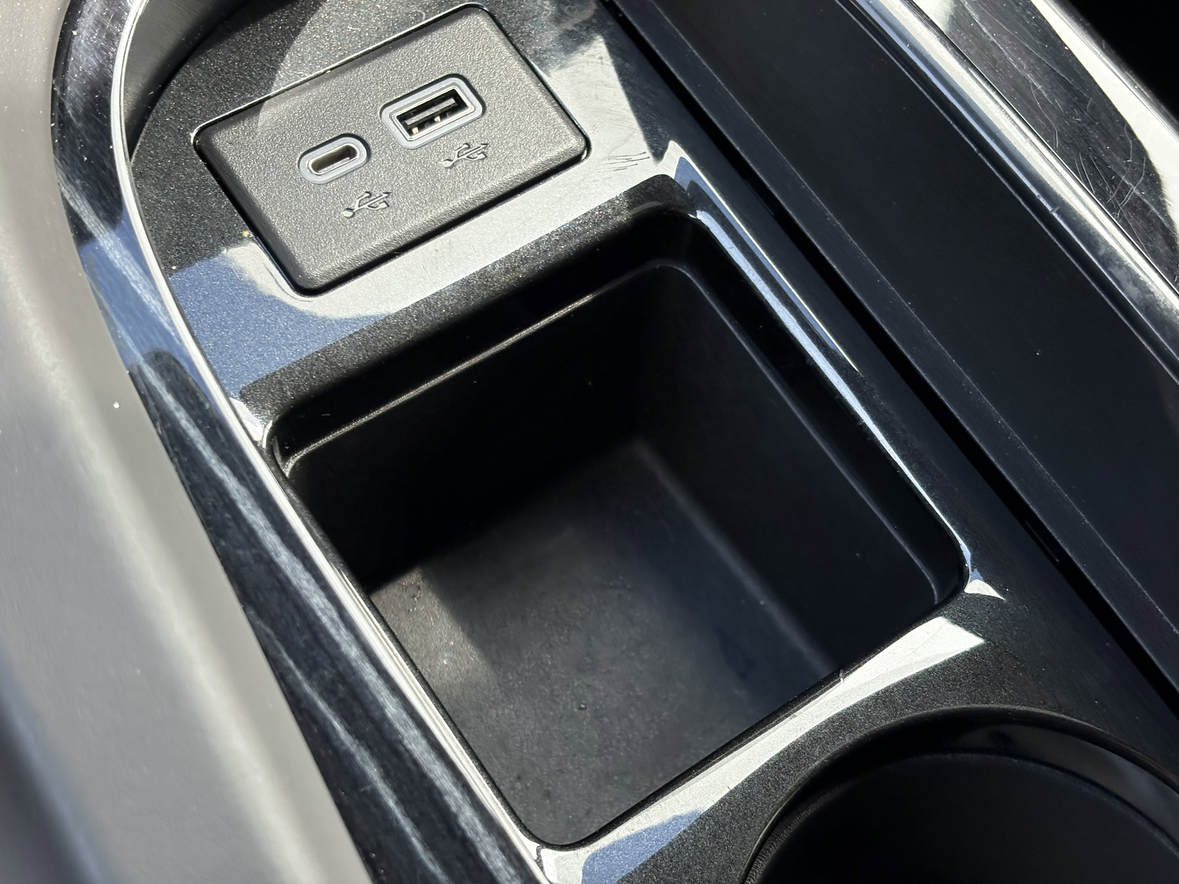 Used 2023 Cadillac Escalade V AWD/4WD image 34