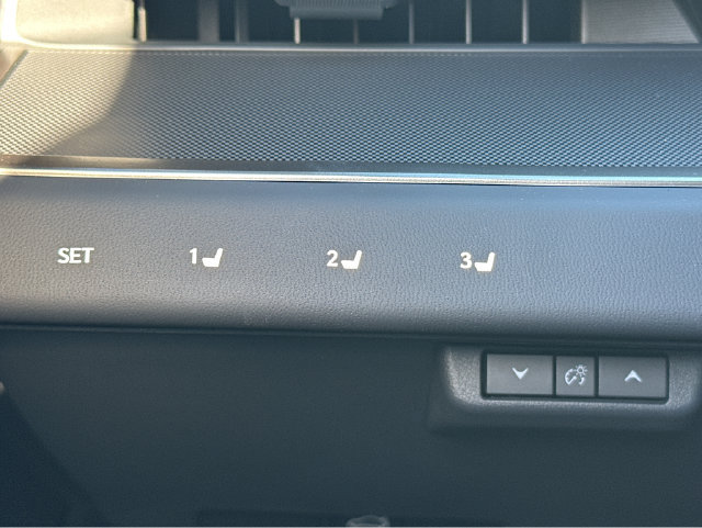 New 2026 Lexus ES 350e w/ Convenience Package FWD image 28