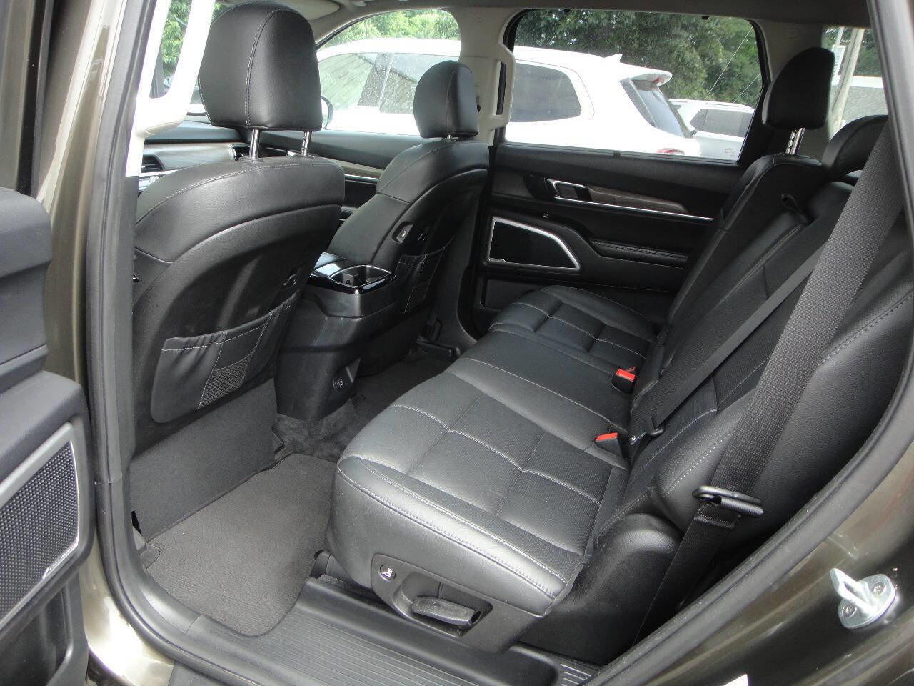 Used 2020 Kia Telluride EX image 12