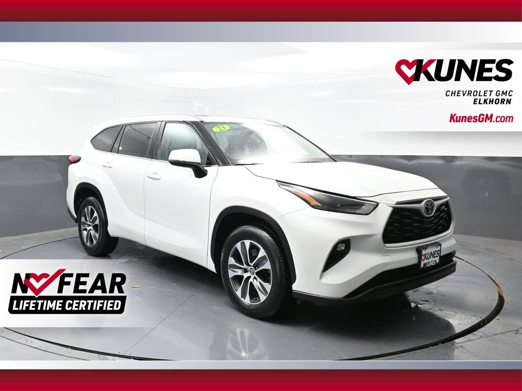 Used 2023 Toyota Highlander XLE