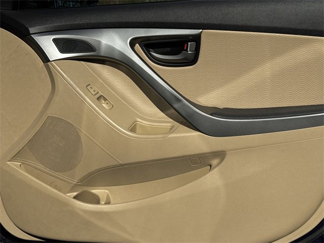 Used 2013 Hyundai Elantra Limited image 15