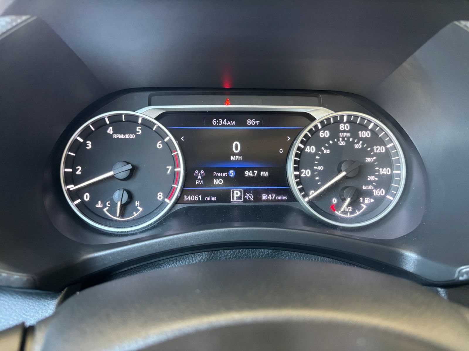 Used 2025 Nissan Sentra SV FWD image 39