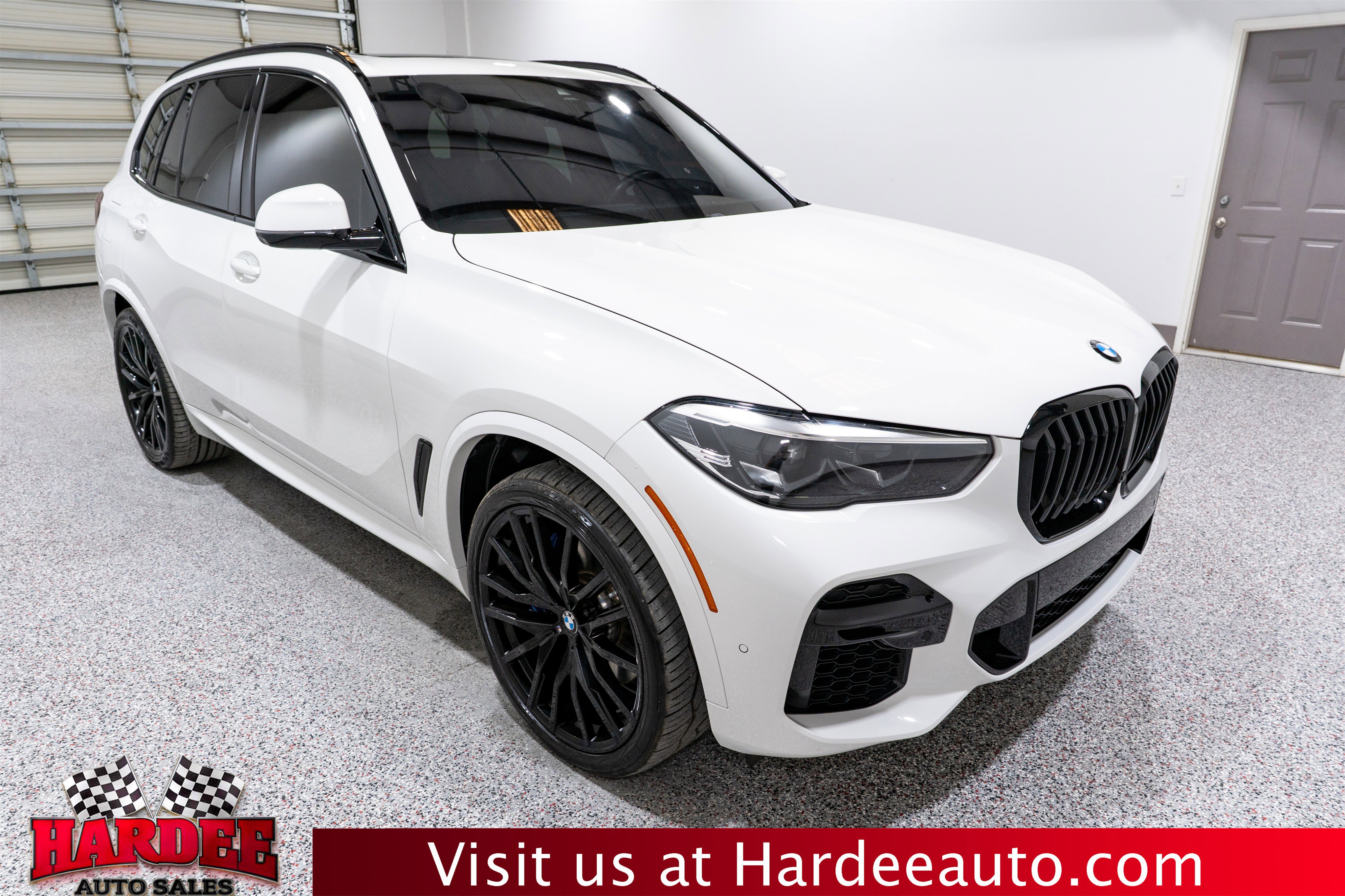 Used 2022 BMW X5 xDrive40i w/ M Sport Package image 6