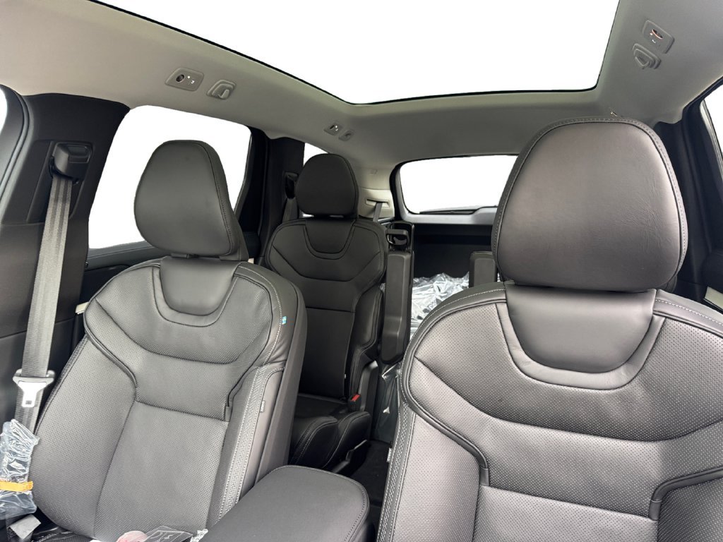New 2026 Volvo EX90 Ultra AWD/4WD image 23