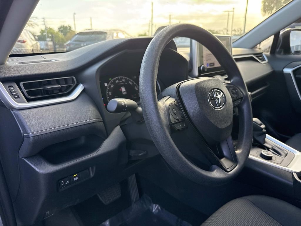 Used 2025 Toyota RAV4 LE image 24