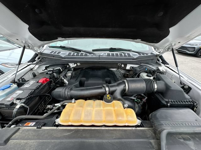 Used 2017 Ford F150 Lariat w/ Equipment Group 502A Luxury AWD/4WD image 31