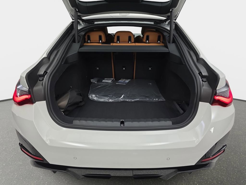 New 2026 BMW i4 xDrive40i w/ M Sport Package AWD/4WD image 12