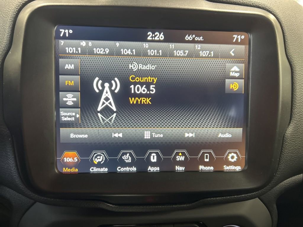 Used 2022 Jeep Renegade Latitude w/ Convenience Group image 18