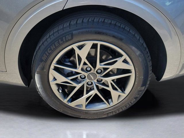 Used 2022 Genesis GV70 2.5T w/ Advanced Package AWD/4WD image 10