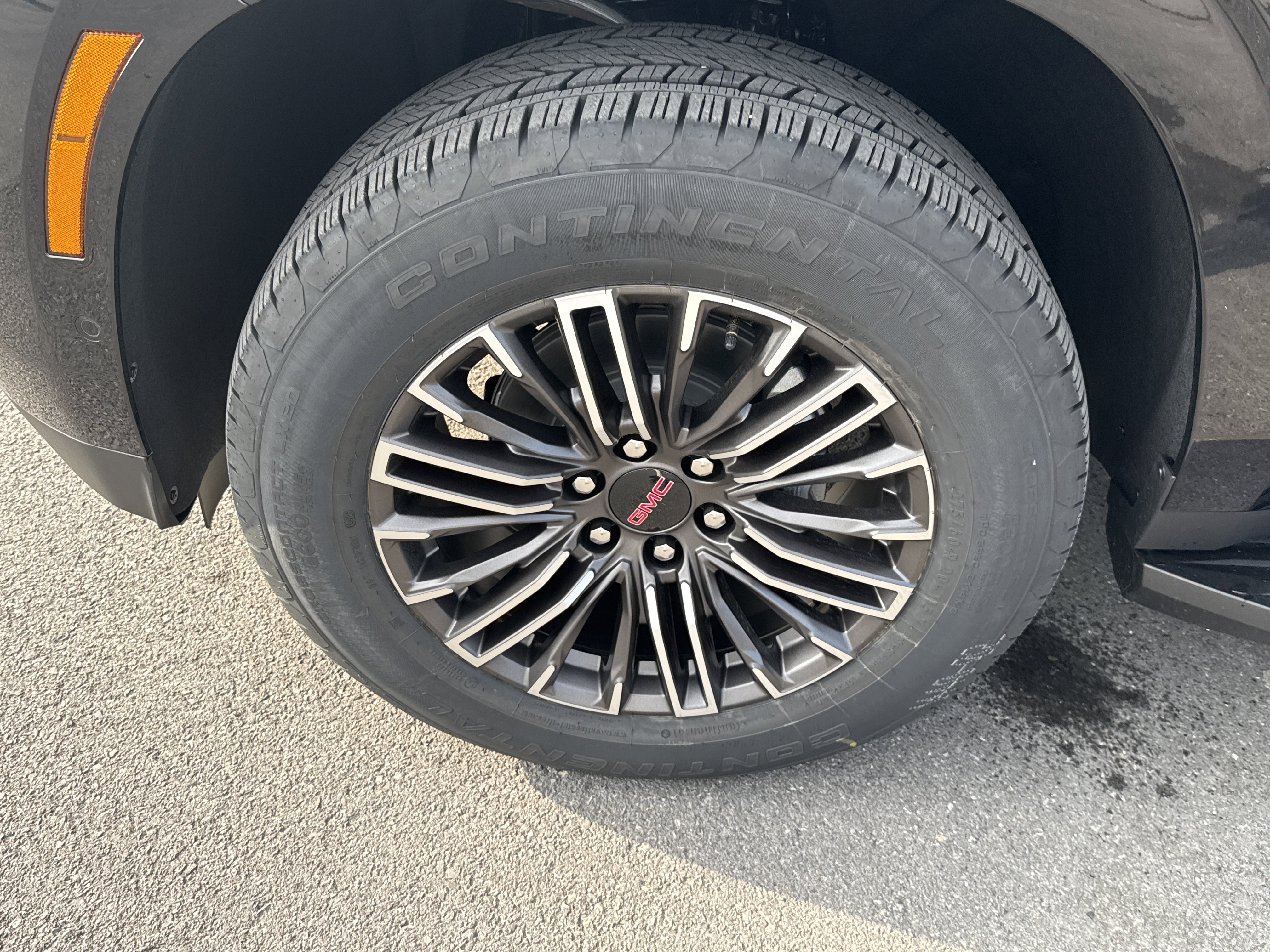 New 2026 GMC Yukon XL Elevation image 10