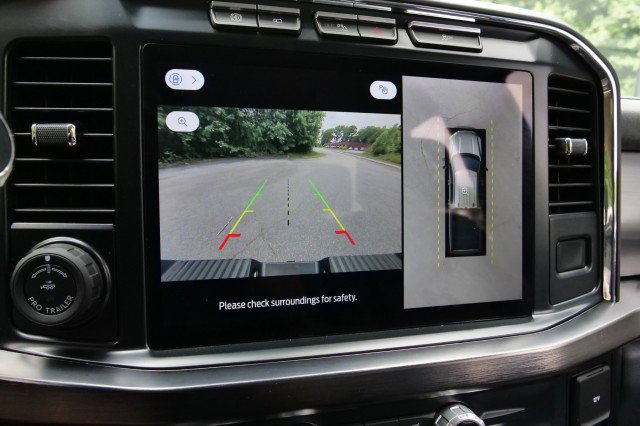 Used 2023 Ford F350 Lariat w/ Tow Technology Package AWD/4WD image 13