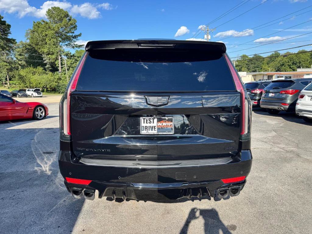 Used 2023 Cadillac Escalade ESV V image 6