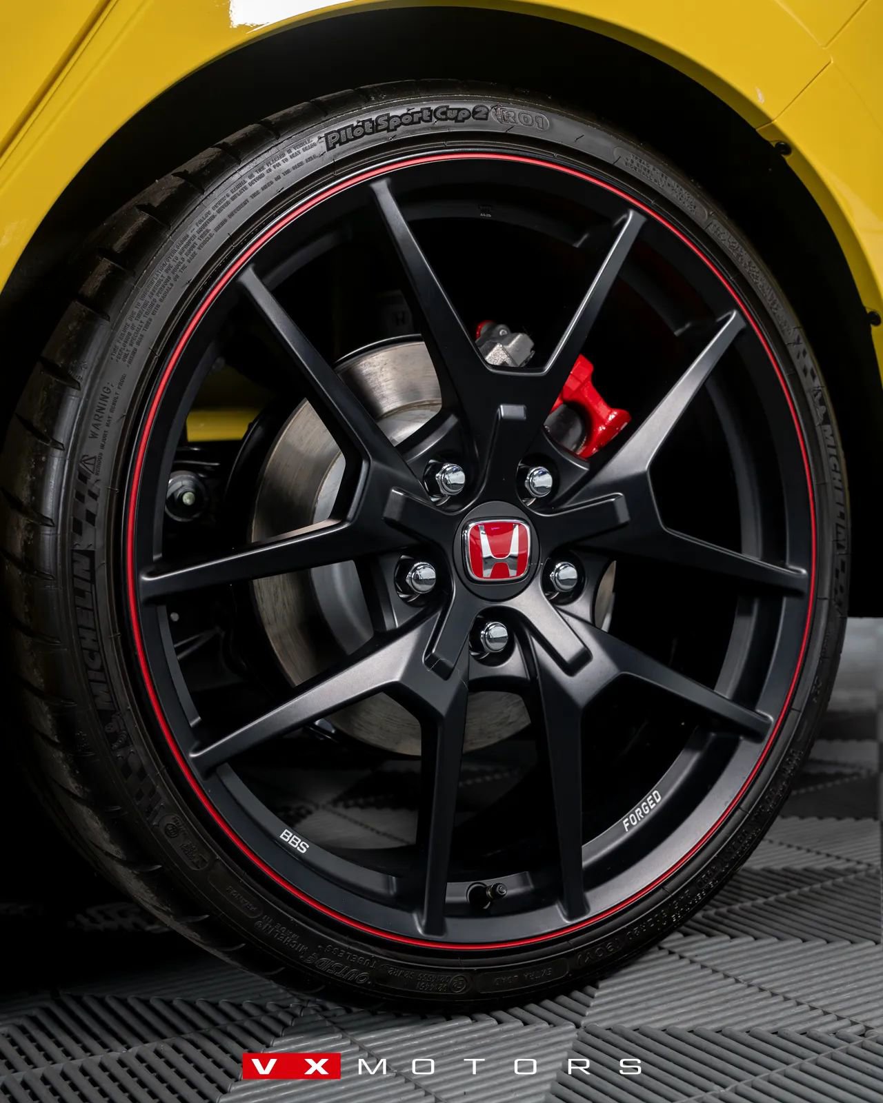 Used 2021 Honda Civic Type R Limited image 10