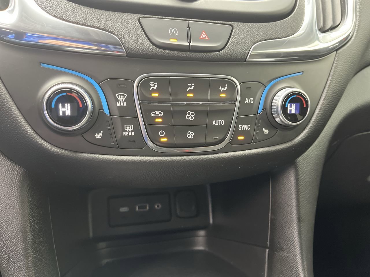 Certified 2023 Chevrolet Equinox LT AWD/4WD image 21