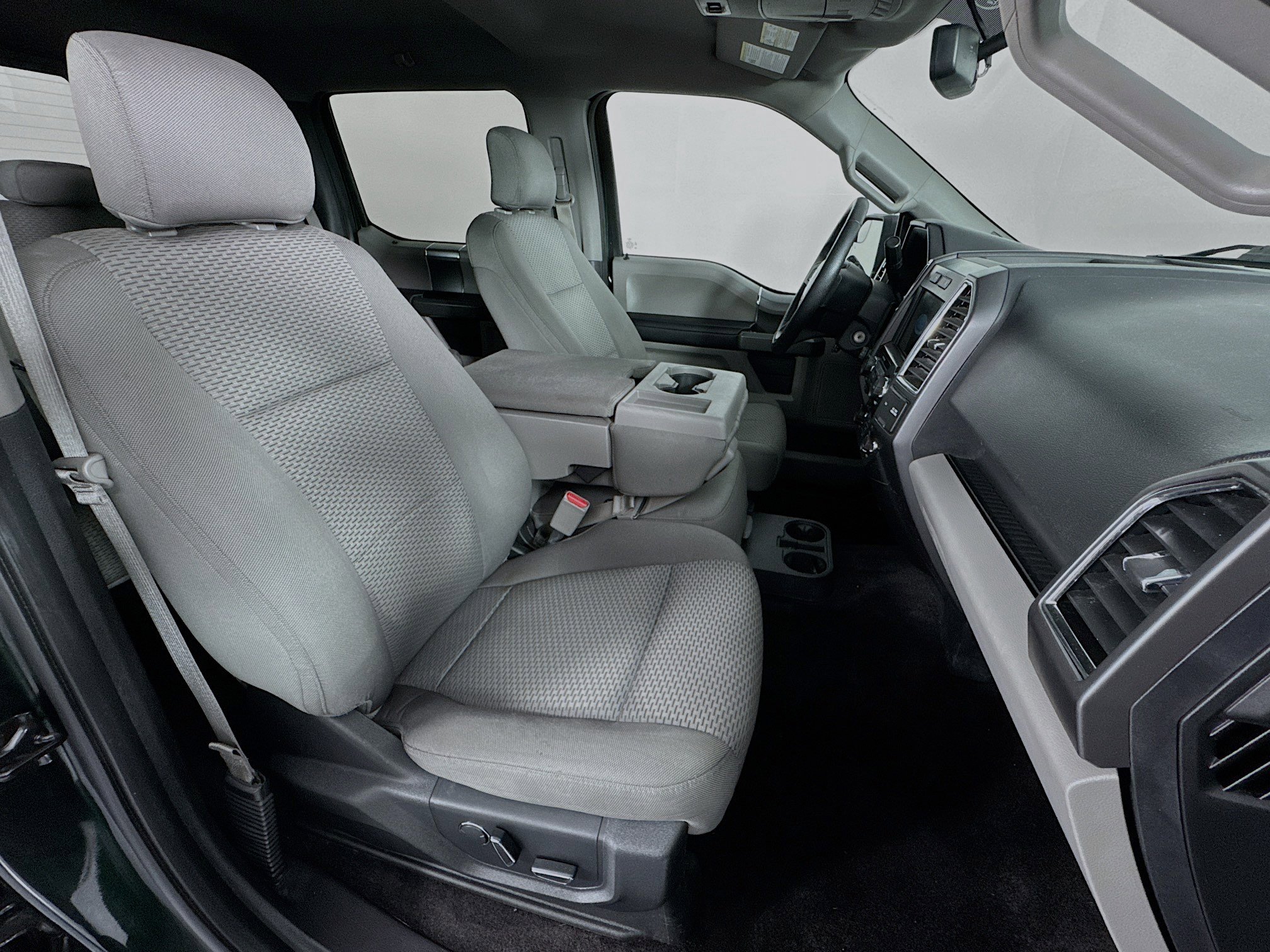 Used 2016 Ford F150 XLT w/ Equipment Group 302A Luxury image 26