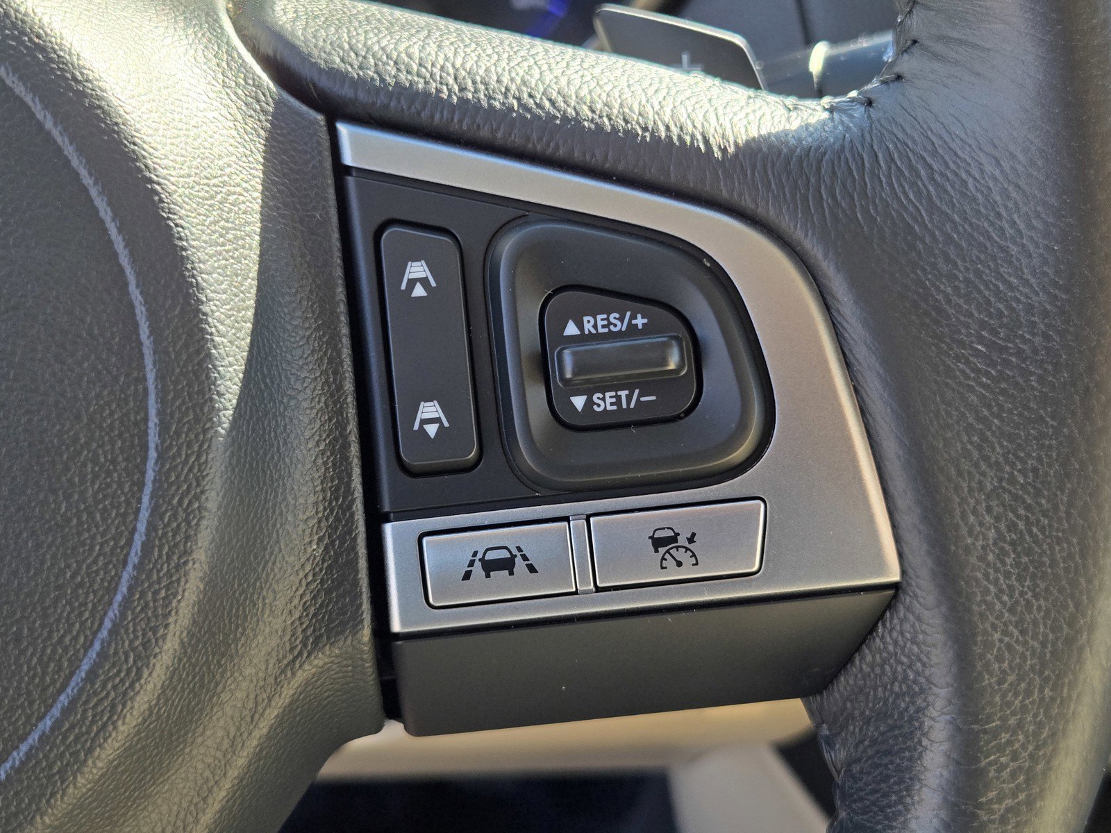 Used 2017 Subaru Legacy 2.5i Limited image 23