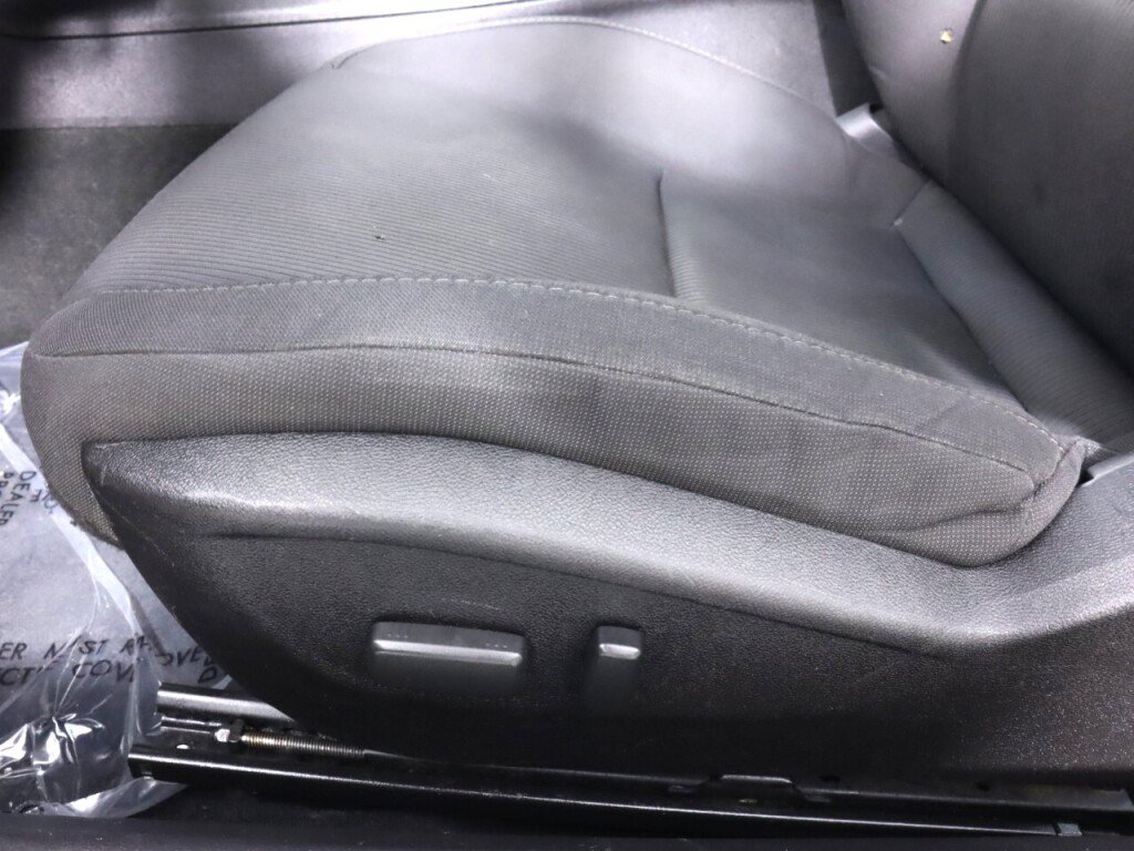 Used 2015 Chevrolet Camaro LT RWD image 23