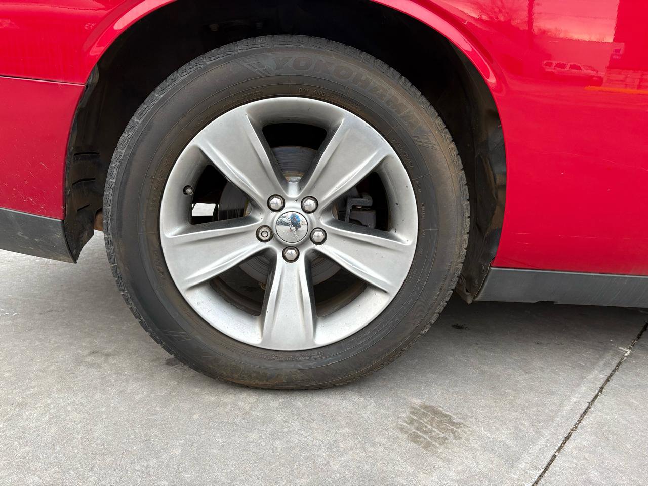 Used 2016 Dodge Challenger SXT image 11