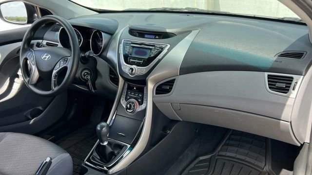 Used 2013 Hyundai Elantra image 66