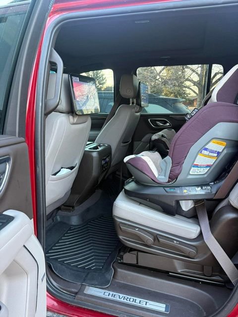 Used 2023 Chevrolet Suburban Z71 image 7