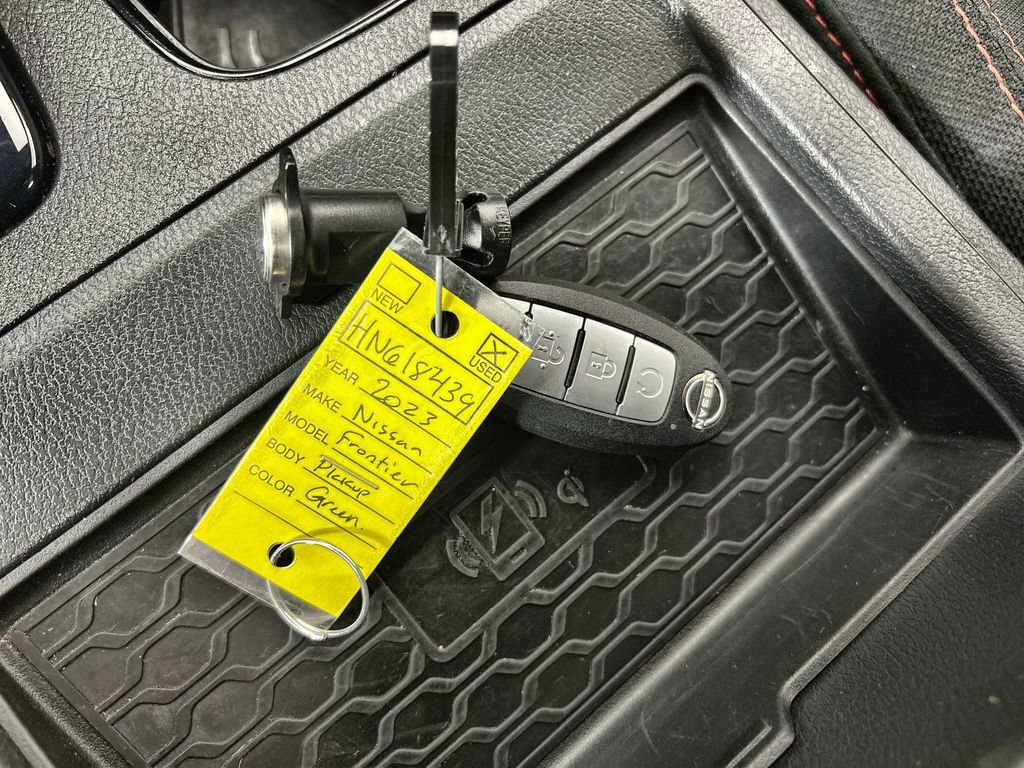 Used 2023 Nissan Frontier PRO-4X w/ Pro Convenience Package AWD/4WD image 26