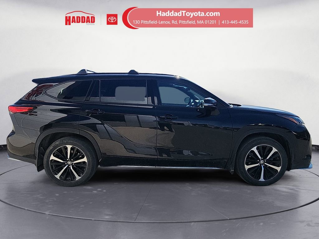 Used 2022 Toyota Highlander XSE image 6
