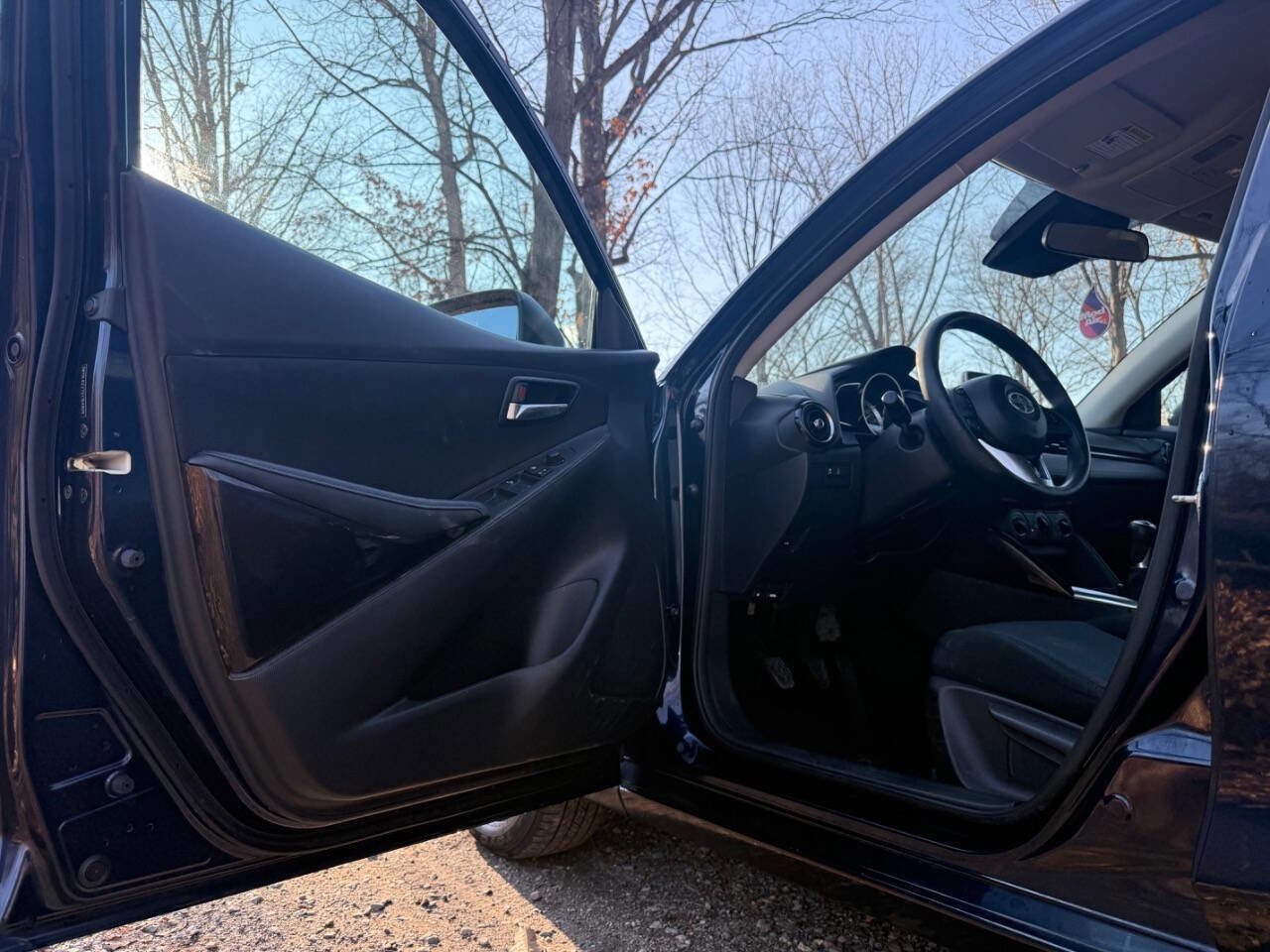 Used 2016 Scion iA Base 4dr Sedan 6M image 19