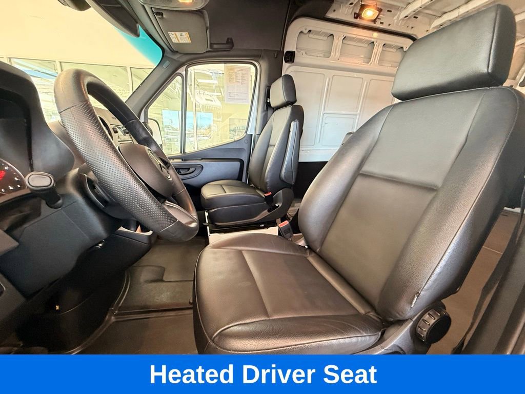 Used 2025 Mercedes-Benz Sprinter 2500 image 18