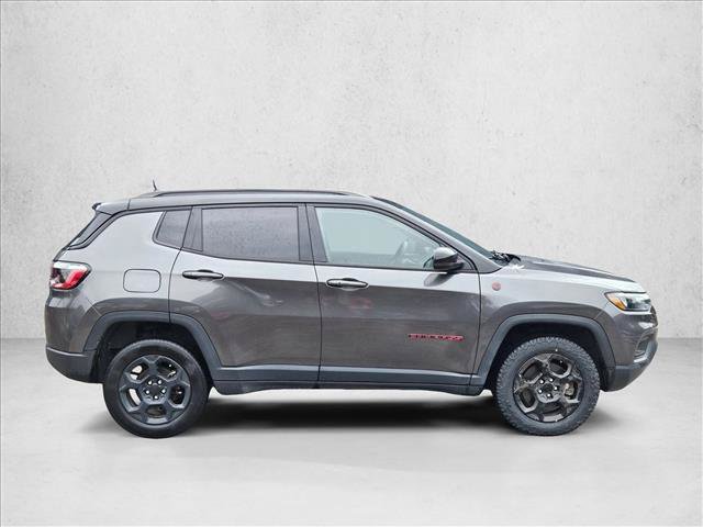 Used 2024 Jeep Compass Trailhawk AWD/4WD image 4