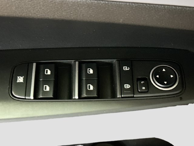 Certified 2023 Kia Forte LXS FWD image 17