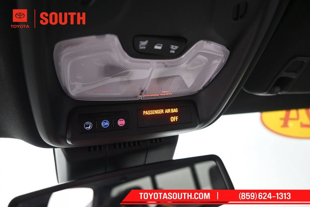 Used 2024 Chevrolet Colorado ZR2 w/ Technology Package AWD/4WD image 34