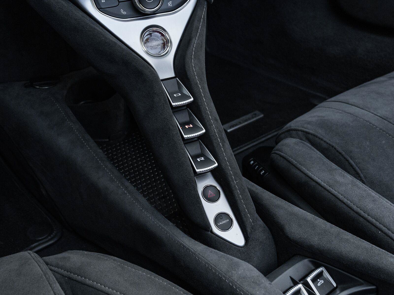 Used 2020 McLaren 720S Spider RWD image 36