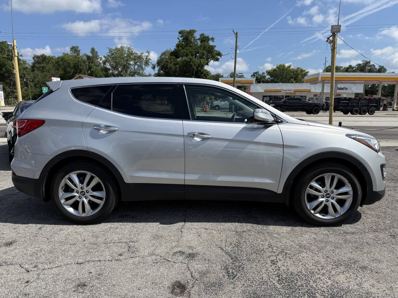 Used 2013 Hyundai Santa Fe Sport 2.0T w/ Technology Pkg FWD image 8