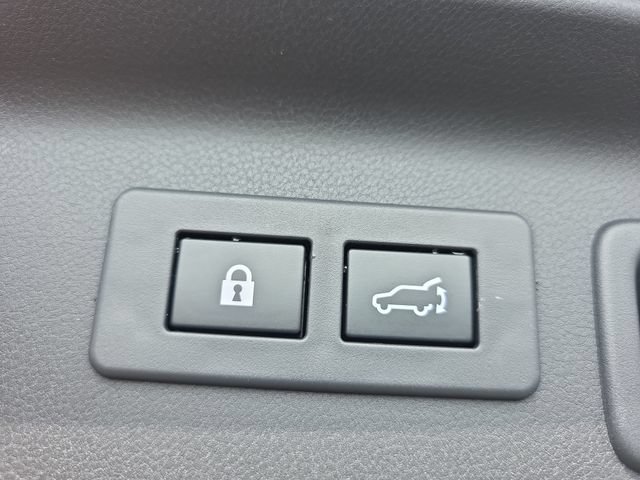 Used 2025 Subaru Forester Touring AWD/4WD image 13
