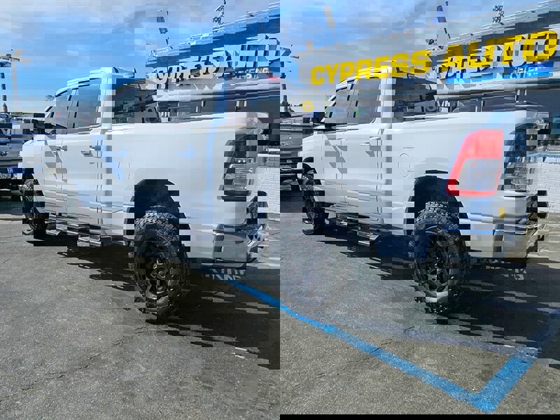 Used 2019 RAM 1500 Big Horn image 3