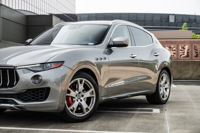 Used 2017 Maserati Levante S AWD/4WD image 40