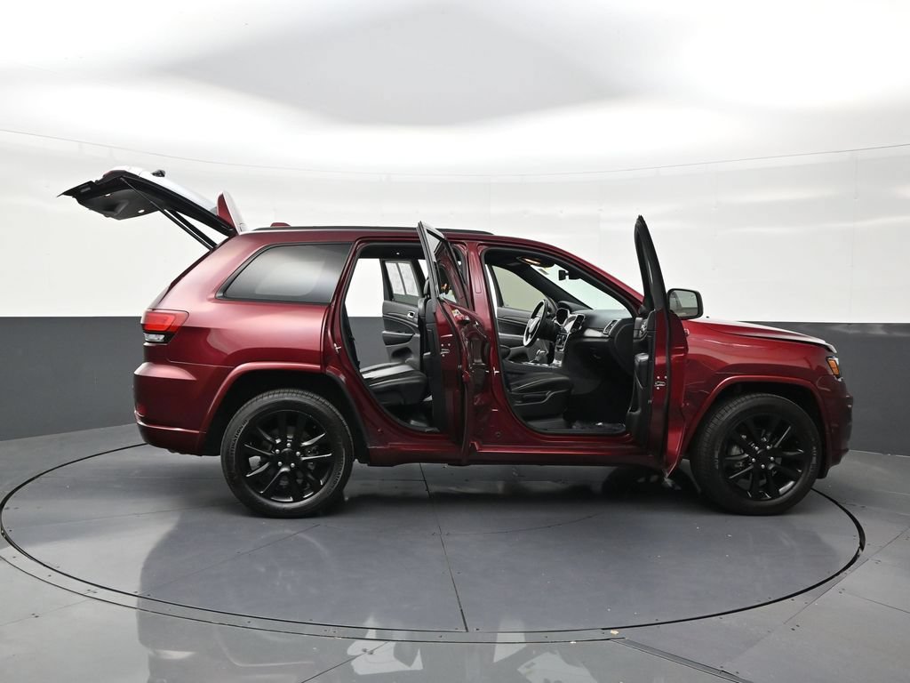 Used 2020 Jeep Grand Cherokee Altitude RWD image 22