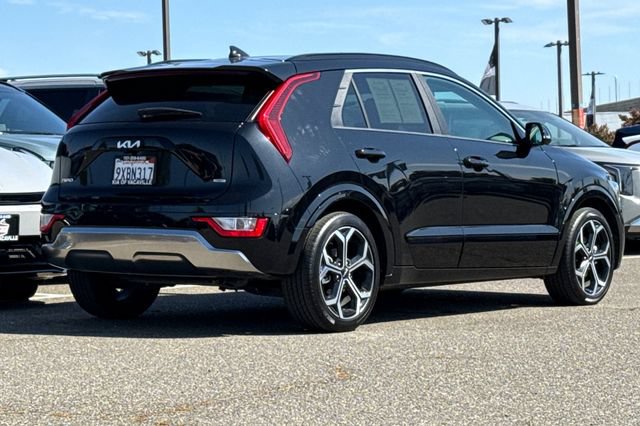 Certified 2025 Kia Niro EX Touring FWD image 5