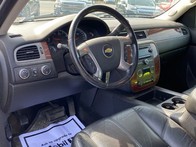 Used 2011 Chevrolet Avalanche LT image 5