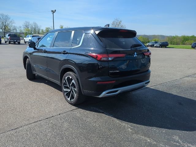 Used 2024 Mitsubishi Outlander SE FWD image 8