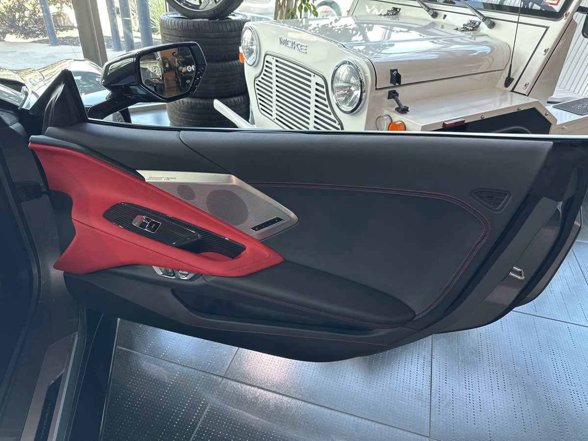 Used 2022 Chevrolet Corvette Stingray Preferred Cpe w/ Z51 Performance Package image 16