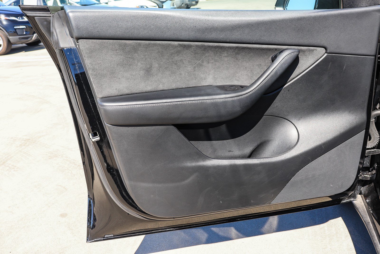 Used 2022 Tesla Model Y Long Range AWD/4WD image 22