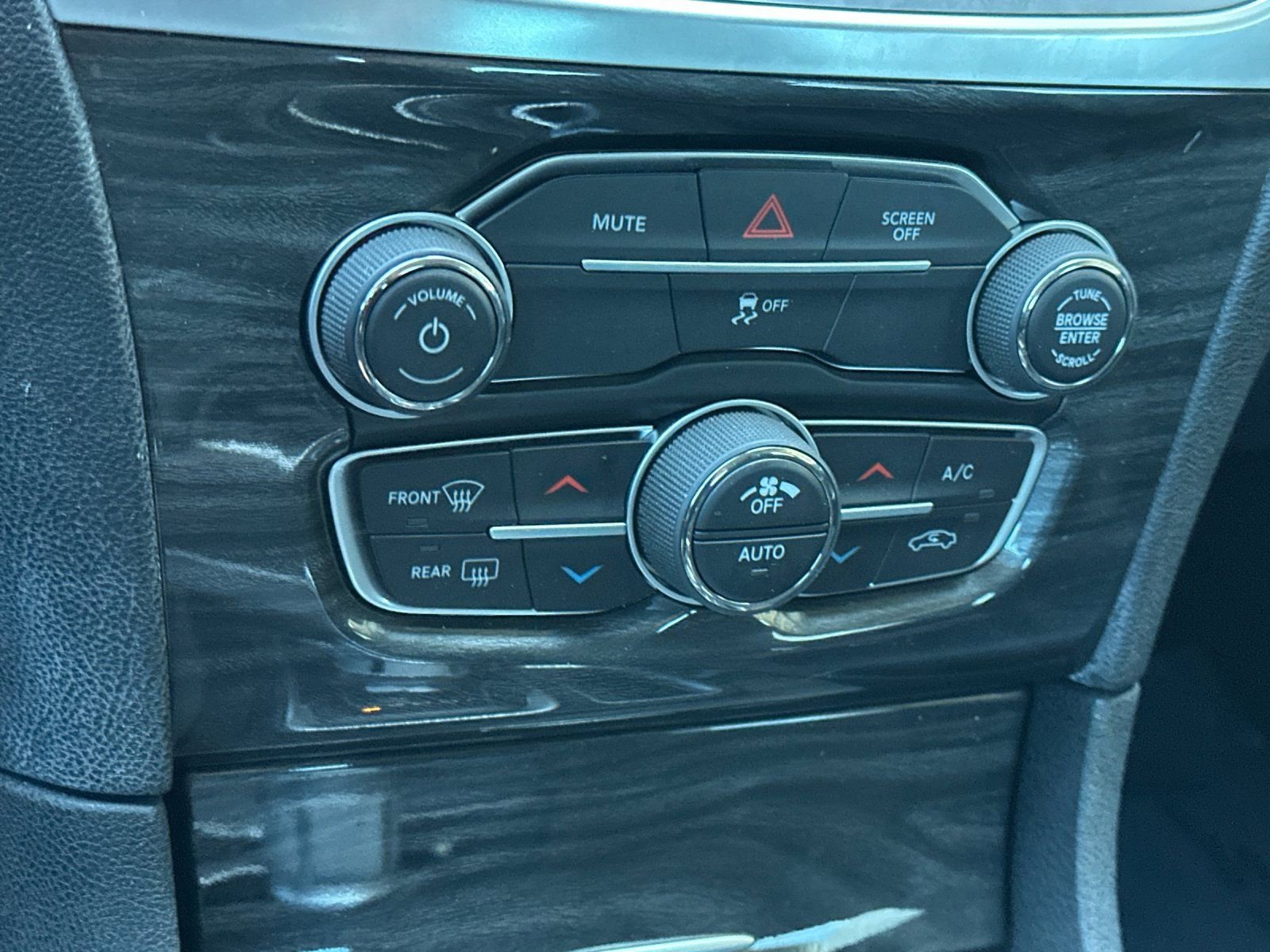 Used 2021 Chrysler 300 Touring w/ Sport Appearance Package image 19