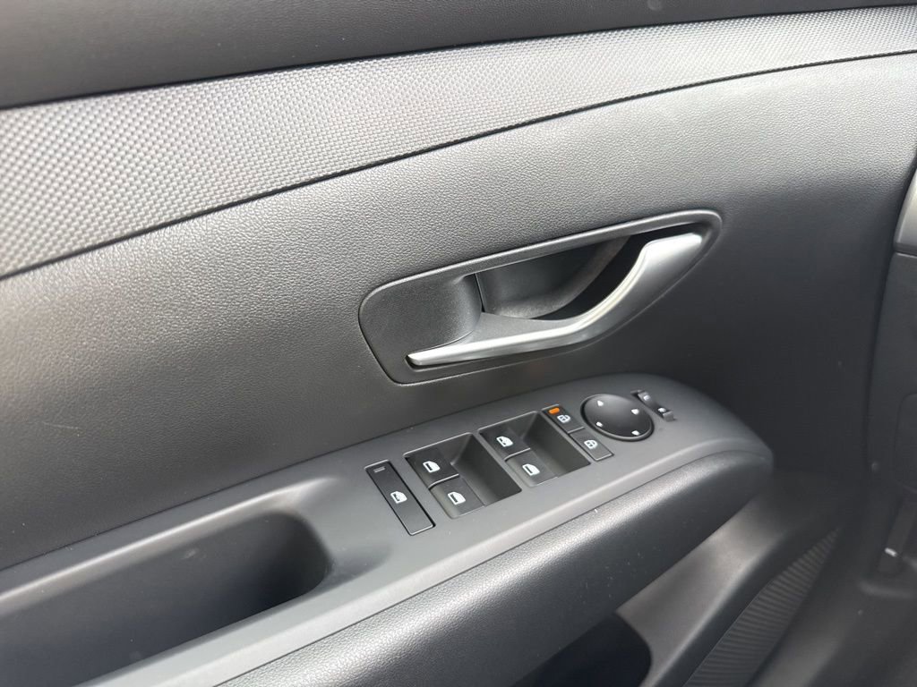 New 2026 Hyundai Tucson SE image 28