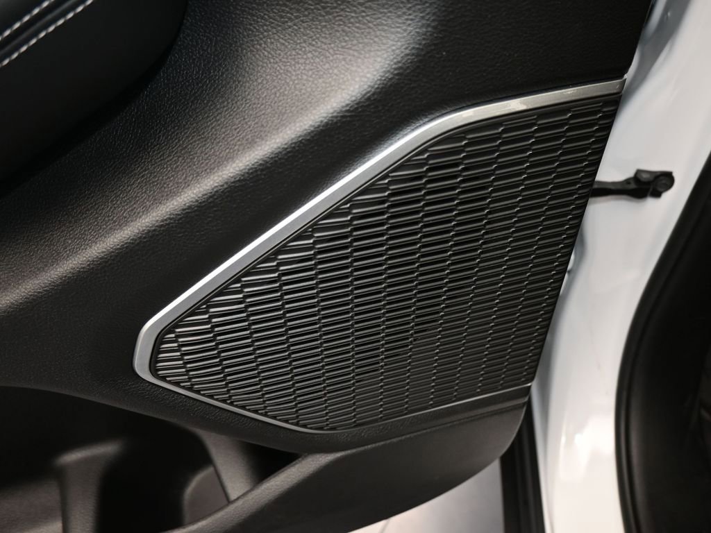 New 2026 Jeep Grand Cherokee Limited RWD image 15