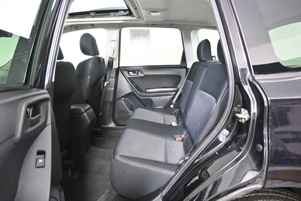 Used 2016 Subaru Forester 2.5i Premium w/ Popular Package #1 AWD/4WD image 17